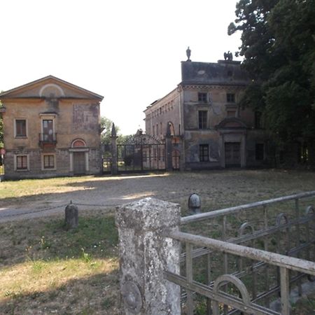 Отель La Casa Di Edo Goito  Экстерьер фото